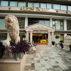 Lion Park & Otel Aydın